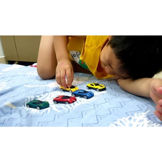 Bộ 5 Chiếc Xe Diecast Hợp Kim Siêu Bền