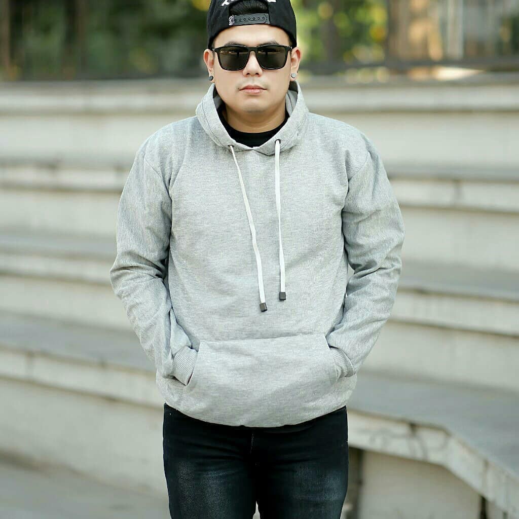 Áo khoác SIMPLE dày dặn màu trơn cho nam | Áo Sweater tự nhiên thời trang cho nam | BigBuy360 - bigbuy360.vn