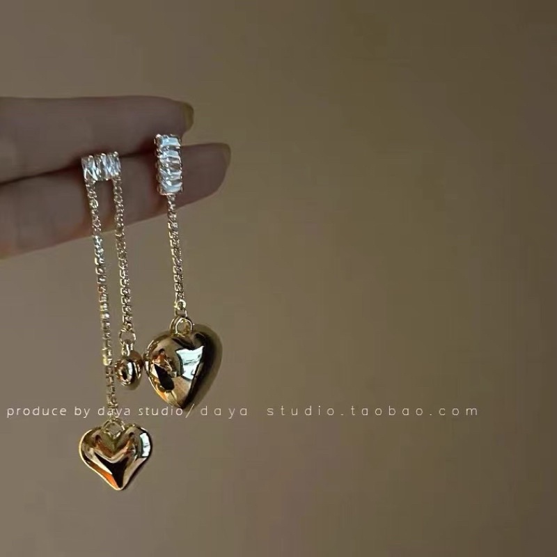 Khuyên tai, bông tai trái tim bất đối xứng cá tính