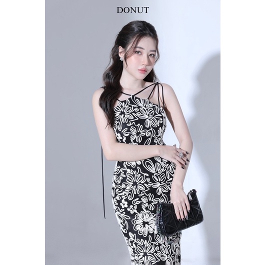 Váy đan dây body hoạ tiết hoa 3D