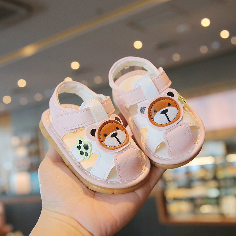 Dép Tập Đi Sandal Tập Đi Hình Gấu Xinh Xắn Cho Bé Đế Êm , Tiếng Kêu (Size 15-19)