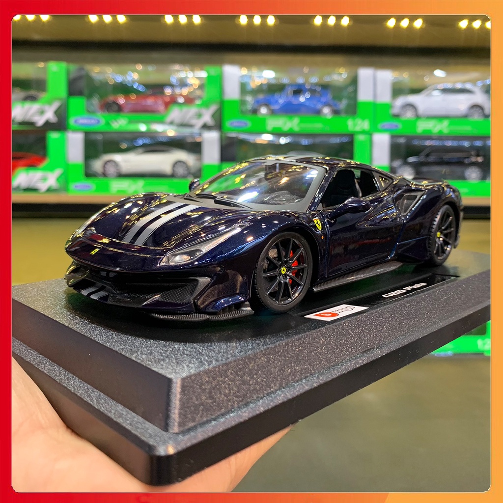 Xe mô hình tĩnh Ferrari 488 Pista tỷ lệ 1:24 màu xanh than hãng Bburago