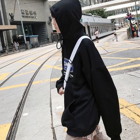 Áo hoodie in chữ thời trang năng động cho nam