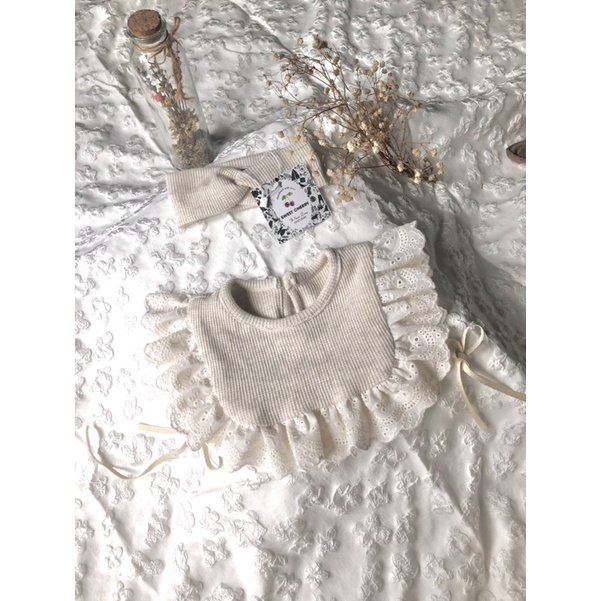 Yếm phong cách Hàn Quốc