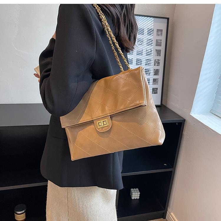 Túi Xách Đeo Vai Hình Vuông Cỡ Nhỏ Phối Dây Đeo Sợi Xích Thời Trang 2022 Mới Mẻ Cho Nữ