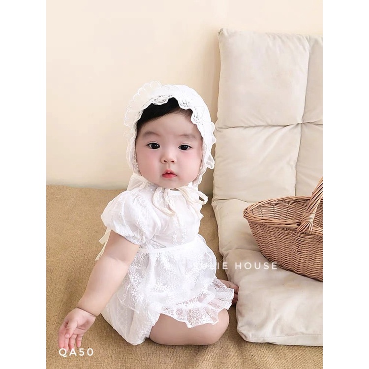 Body váy ren trắng xếp ly (ko kèm mũ) - QA50