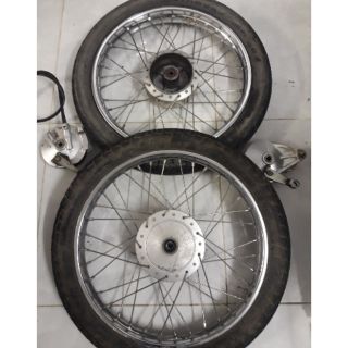 Bộ bánh căm apha đời 2014 và 2015 rin rã xe.luôn cặp má phang và võ xe.