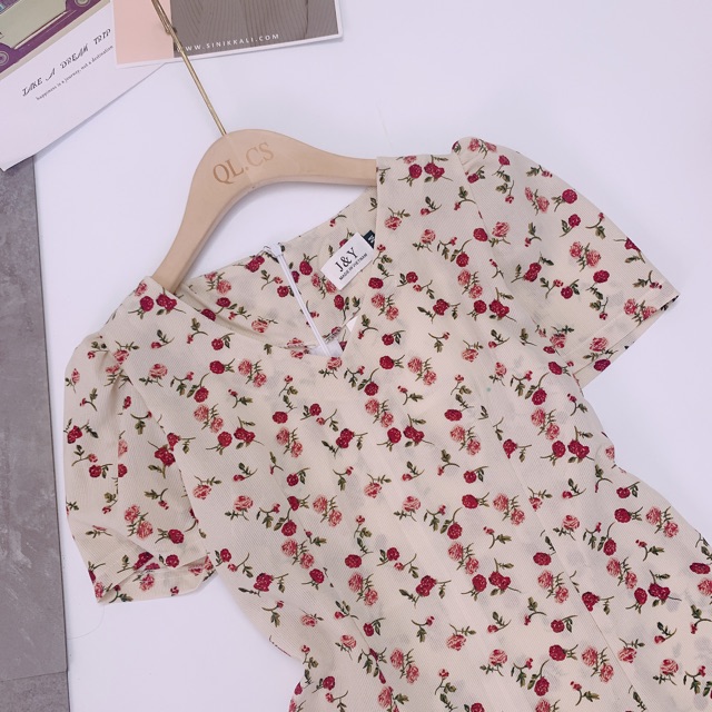 [Mã WASTMAY giảm 15% tối đa 30K đơn 150K] BÁN SỈ VÁY HOA ĐŨI TẰM CỔ V ĐUÔI CÁ 2 MÀU CHO NỮ | BigBuy360 - bigbuy360.vn