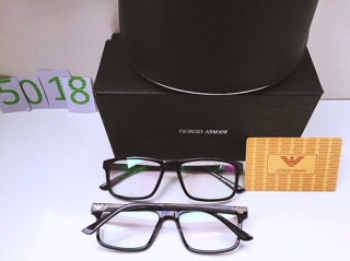 Kính Cận Armani tặng hộp