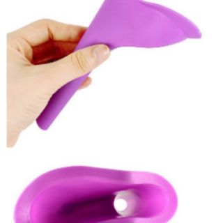 Phễu đi vệ sinh cho phụ nữ