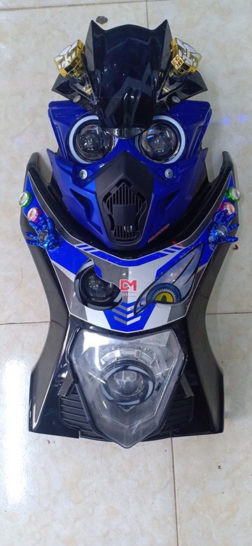 Mặt nạ mắt cú có đèn xmen