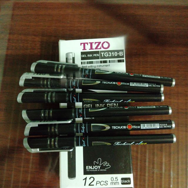 1 hộp bút TIZO gồm 12 bút