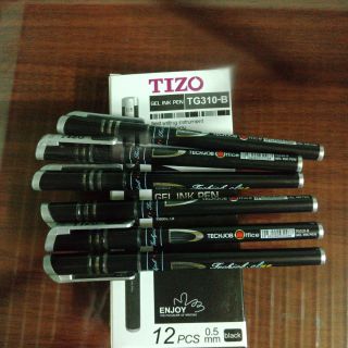 1 hộp  bút TIZO gồm  12 bút