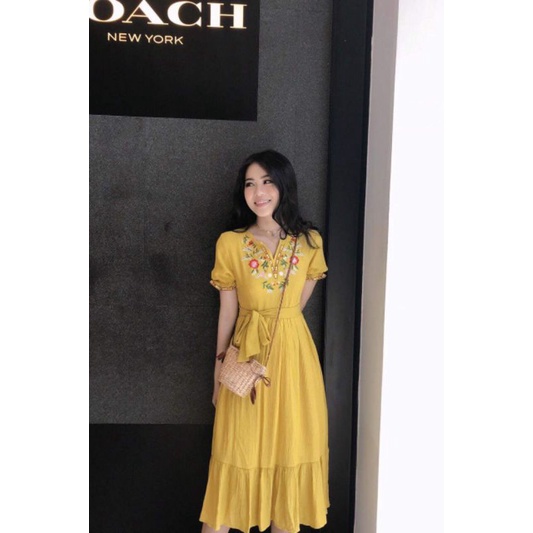 Đầm maxi thêu Giá 230k