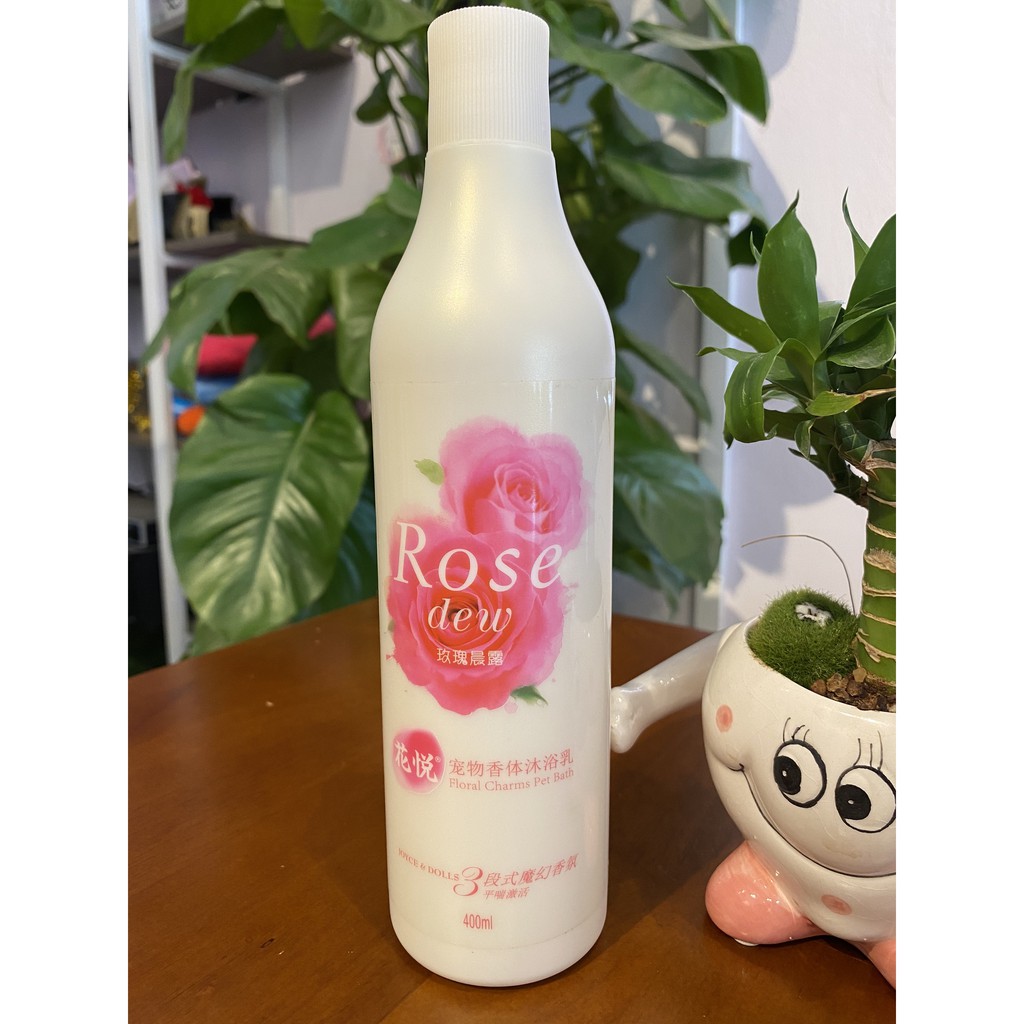 Sữa tắm Rose Dsw