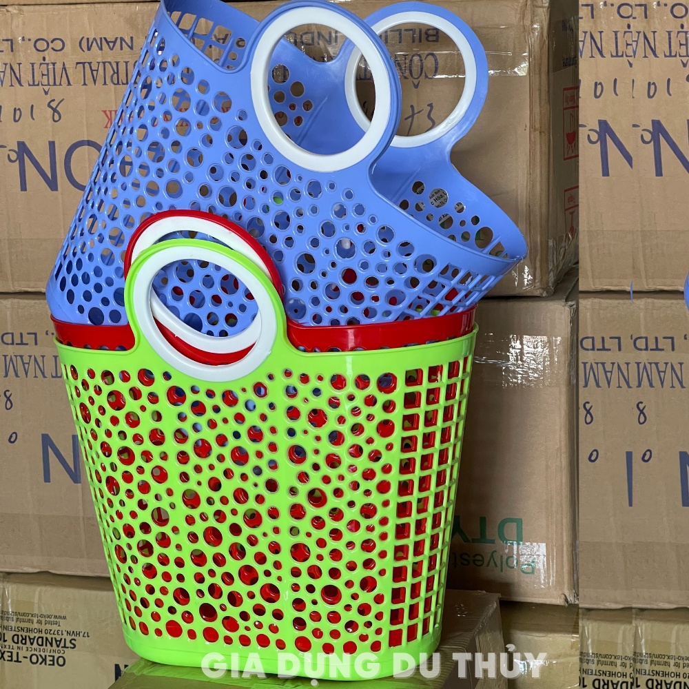 Giỏ xách đi chợ cỡ vừa mẫu quai tròn, làn nhựa đi chợ màu đỏ, xanh dương, xanh lá của giadungduthuy - GIỎ BẦU NGUYÊN BA