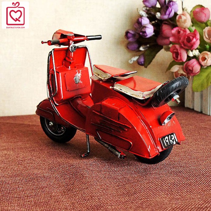 Mô hình xe vespa cổ kim loại