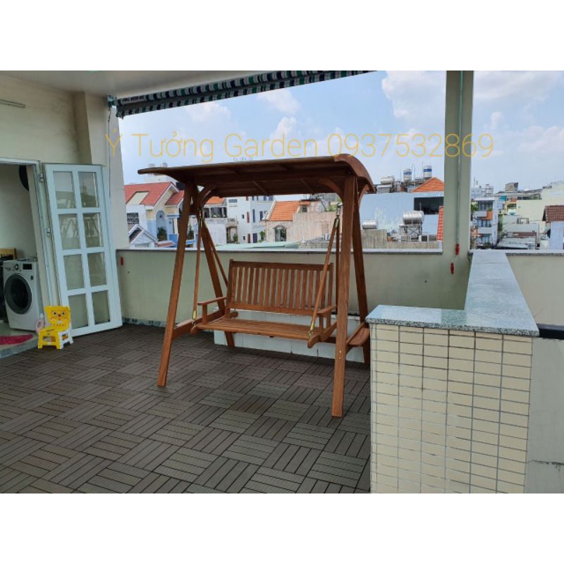 Xích đu gỗ sân vườn