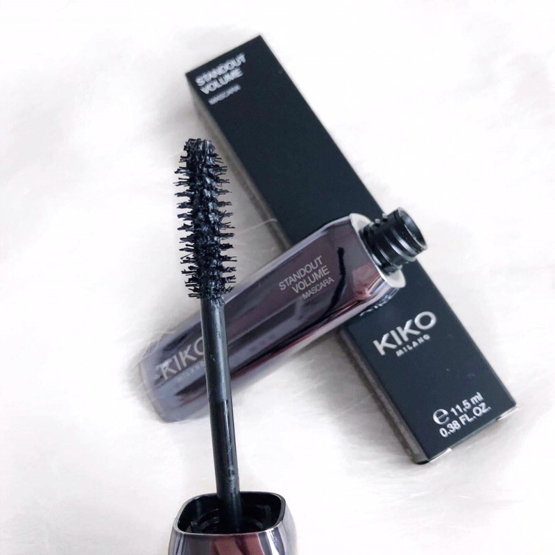 Mascara Kiko Standout Volume dày và cong mi