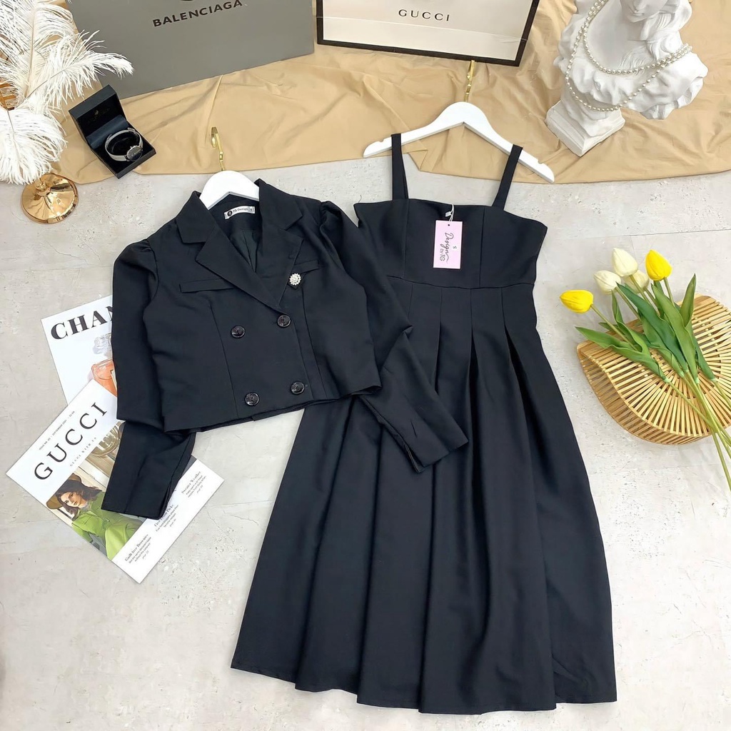 Set váy 2 dây xếp ly + áo blazer croptop