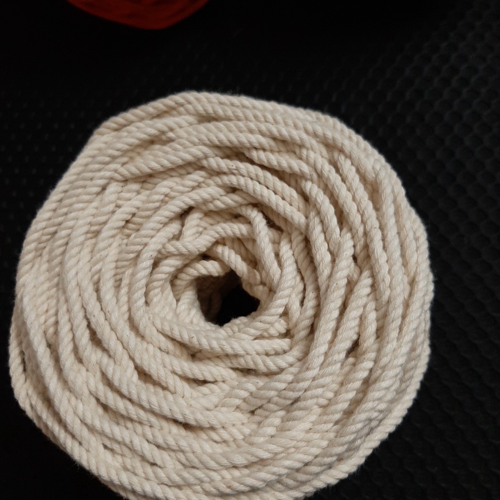 [Mã LIFEXANH03 giảm 10% đơn 500K] Dây thừng se macrame màu kem và ngà. Dạng CUỘN.