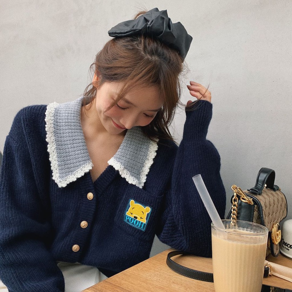 Áo cardigan dệt kim form rộng phối màu in hình gấu Pooh đáng yêu cho nữ