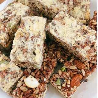 Thanh Gạo Lứt Chà Bông Mix Hạt