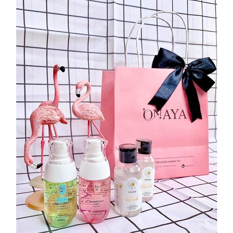 Xịt khoáng khử mùi vùng kính Minaral Spray Lovely ONAYA - Mỹ phẩm Qlady