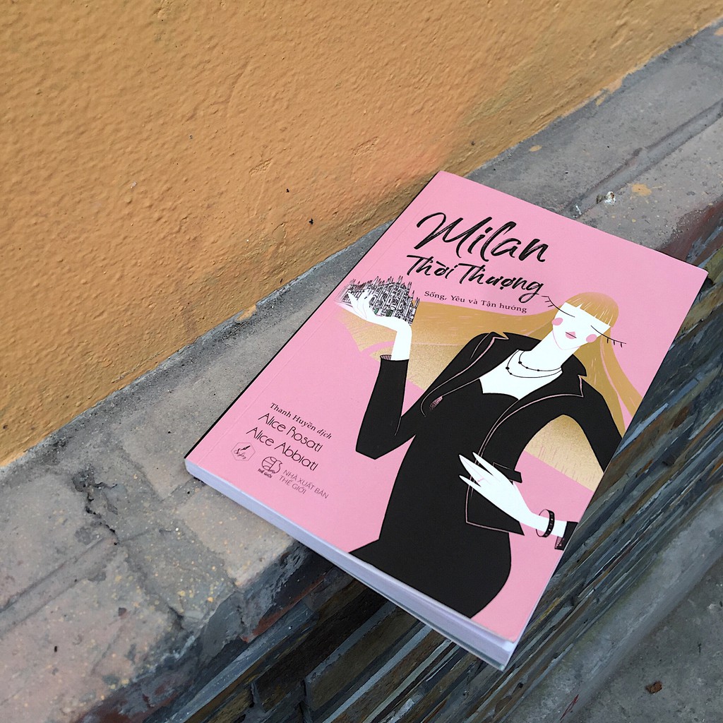Sách - Milan Thời Thượng | BigBuy360 - bigbuy360.vn