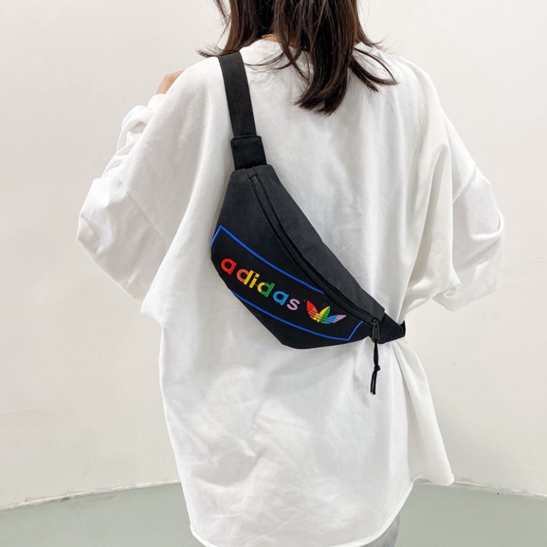 Giảm 70% Túi đeo chéo ADA trẻ trung năng động thời trang, White _Giá Gốc_ 237600 - 14K90