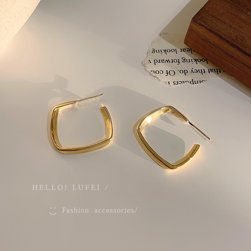 Bông tai thiết kế đơn giản thời trang cho nữ