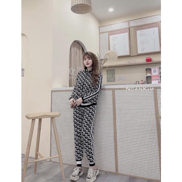 BỘ THỂ THAO CỔ KHOÁ DW 2 MÀU