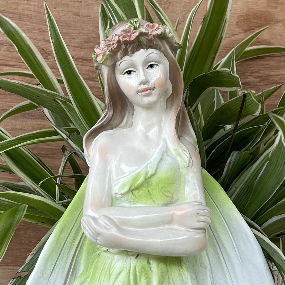 Chậu trồng cây để bàn hình tiên nữ, decor sân vườn