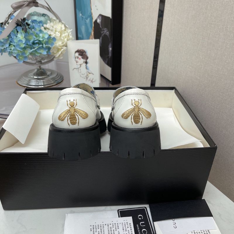 Giày lười loafer nữ da thật mũi tròn đế răng cưa cao 5cm Gucci GC