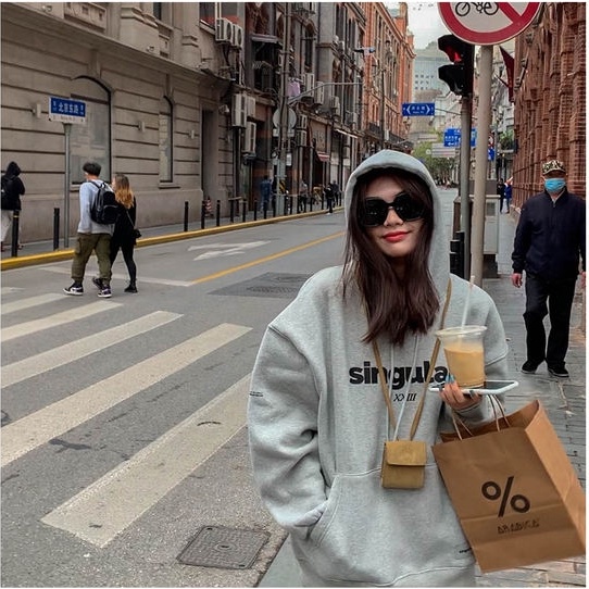 Porozi  Áo hoodie có size lớn in chữ phong cách cá tính thời trang Hàn Quốc cho nữ