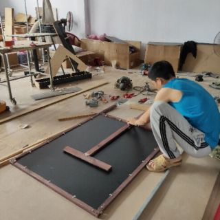 Bảng đen menu viết phấn 60x110(bảng liền chân 1 mặt 3 chân)