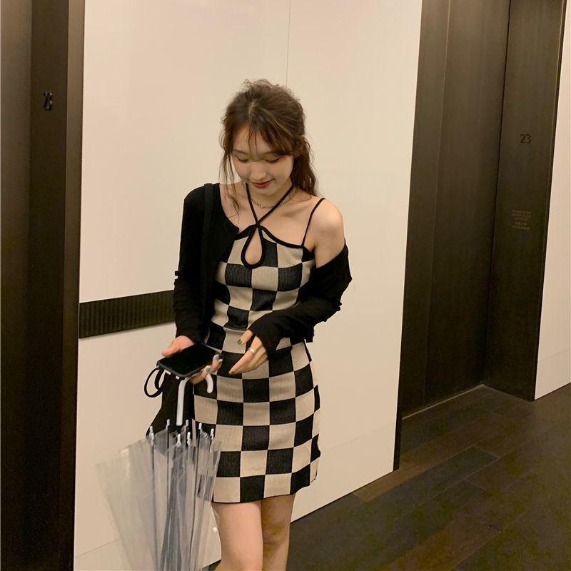 Set đầm hai dây và áo khoác cardigan dệt kim dáng rộng thiết kế mới thời trang xuân thu dành cho nữ 2021