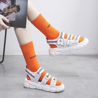 Dép quai hậu phản quang đế độn