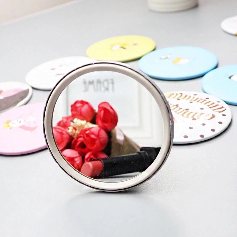 Gương trang điểm mini siêu cute cầm tay bỏ túi Hàn Quốc tiện lợi