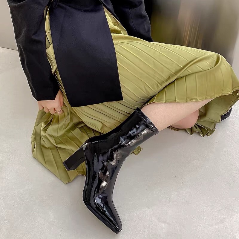 BOOT DA BÓNG PHONG CÁCH CÁ TÍNH