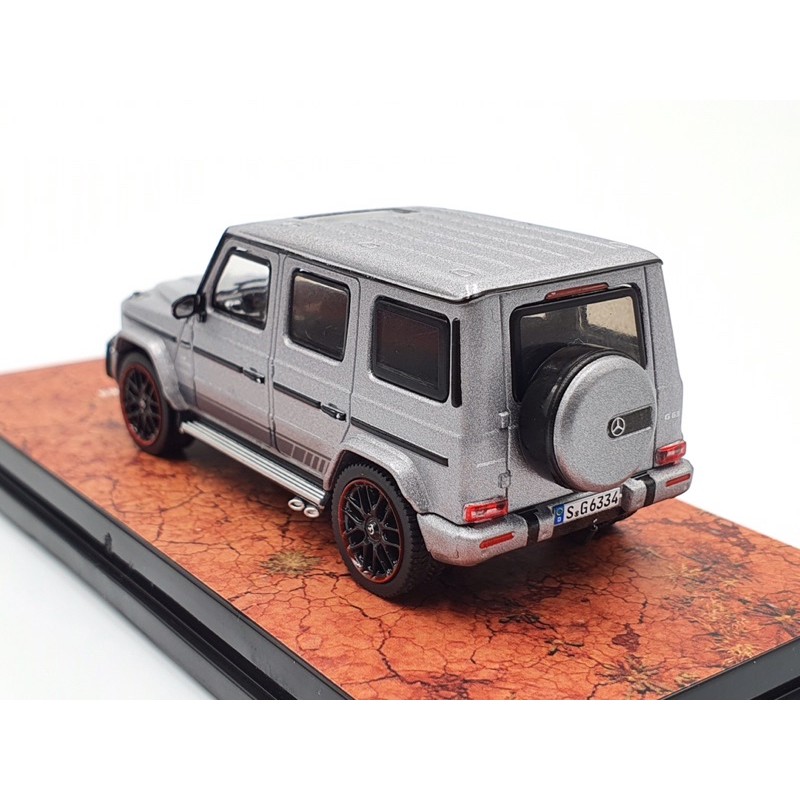 Xe Mô Hình Mercedes-AMG G63 Tỉ lệ 1:64 Hãng Sản Xuất Tarmac Works ( Xám Nhám )