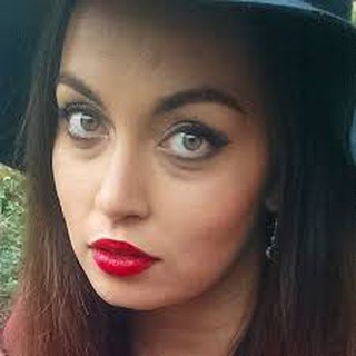 Son Milani color statement lipstick