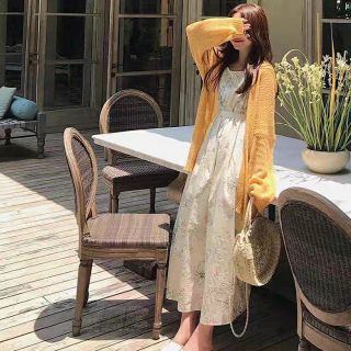 Áo cardigan len mỏng dáng dài