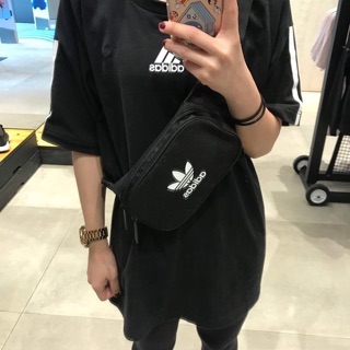  { Túi đeo chéo} Bao tử đen