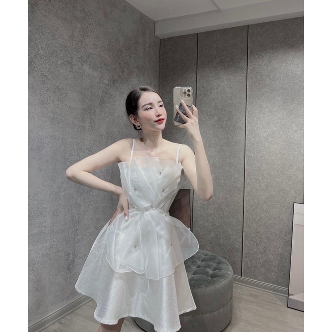 ĐẦM TRẮNG 2S PHỐI VOAN NGỰC XẾP LY ĐÍNH ĐÁ