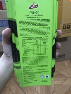 Kẹo Sô Cô La đen Vintz nhân kem