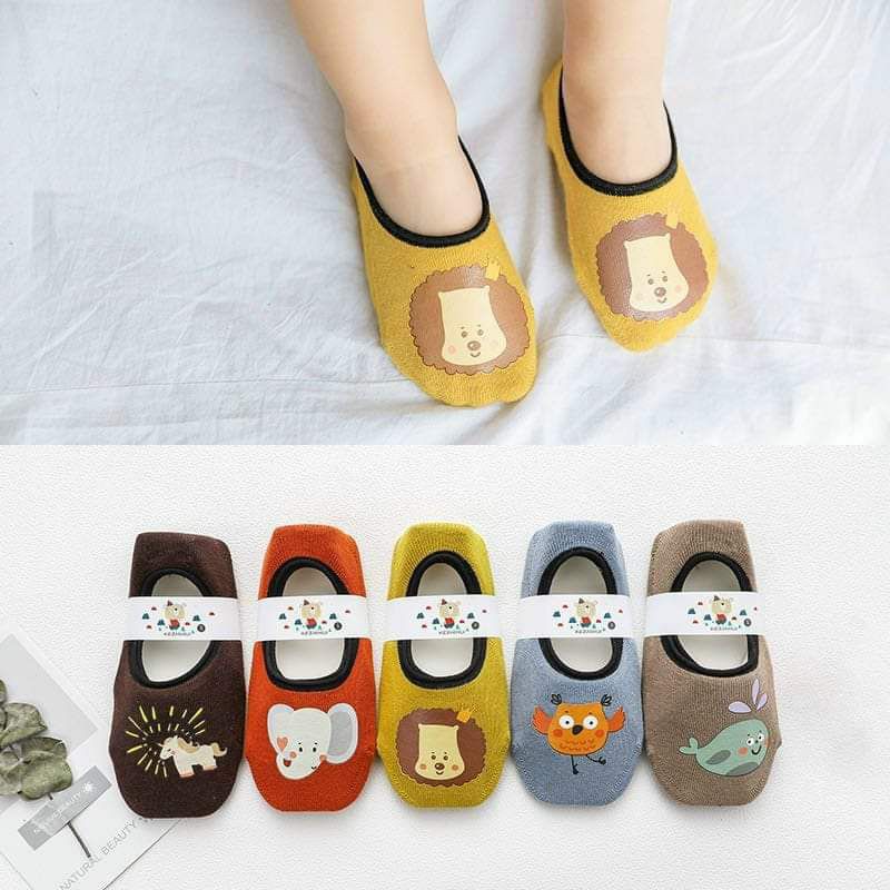 tất trẻ em chống trượt..