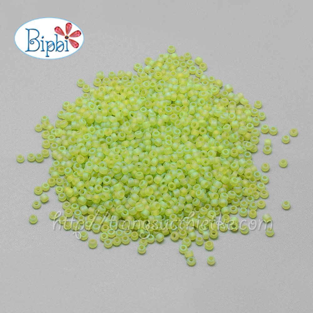 Hạt cườm Tiệp size 2mm màu xanh cốm mờ xà cừ