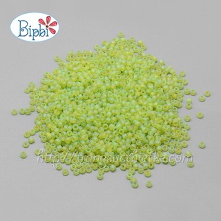 Hạt cườm Tiệp size 2mm màu xanh cốm mờ xà cừ