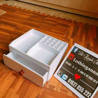 Tủ đựng mỹ phẩm núm gỗ 1 học (25*20*15cm)